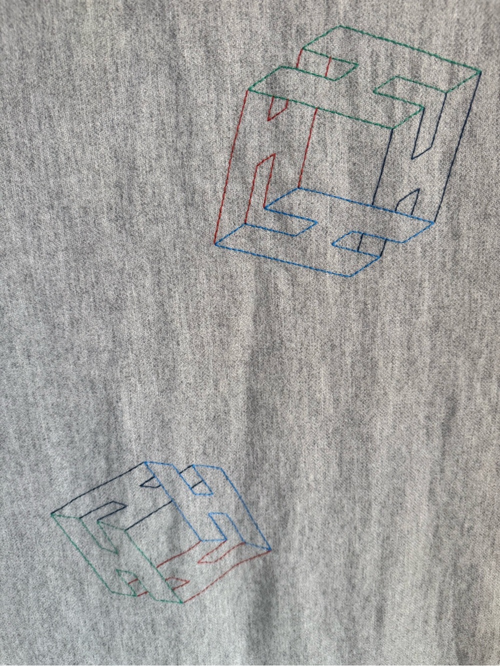 Hermes Gray H Perpetuel Cashmere Scarf with Subtle Multicolor Stitching - Picture 4 of 6